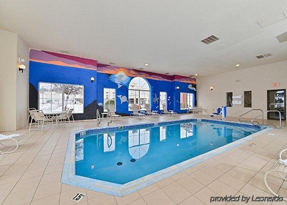 Wingate By Wyndham Hotel