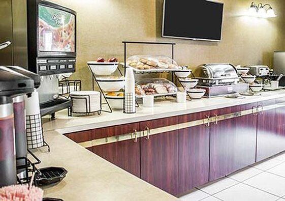 Wingate By Wyndham Hotel 3*